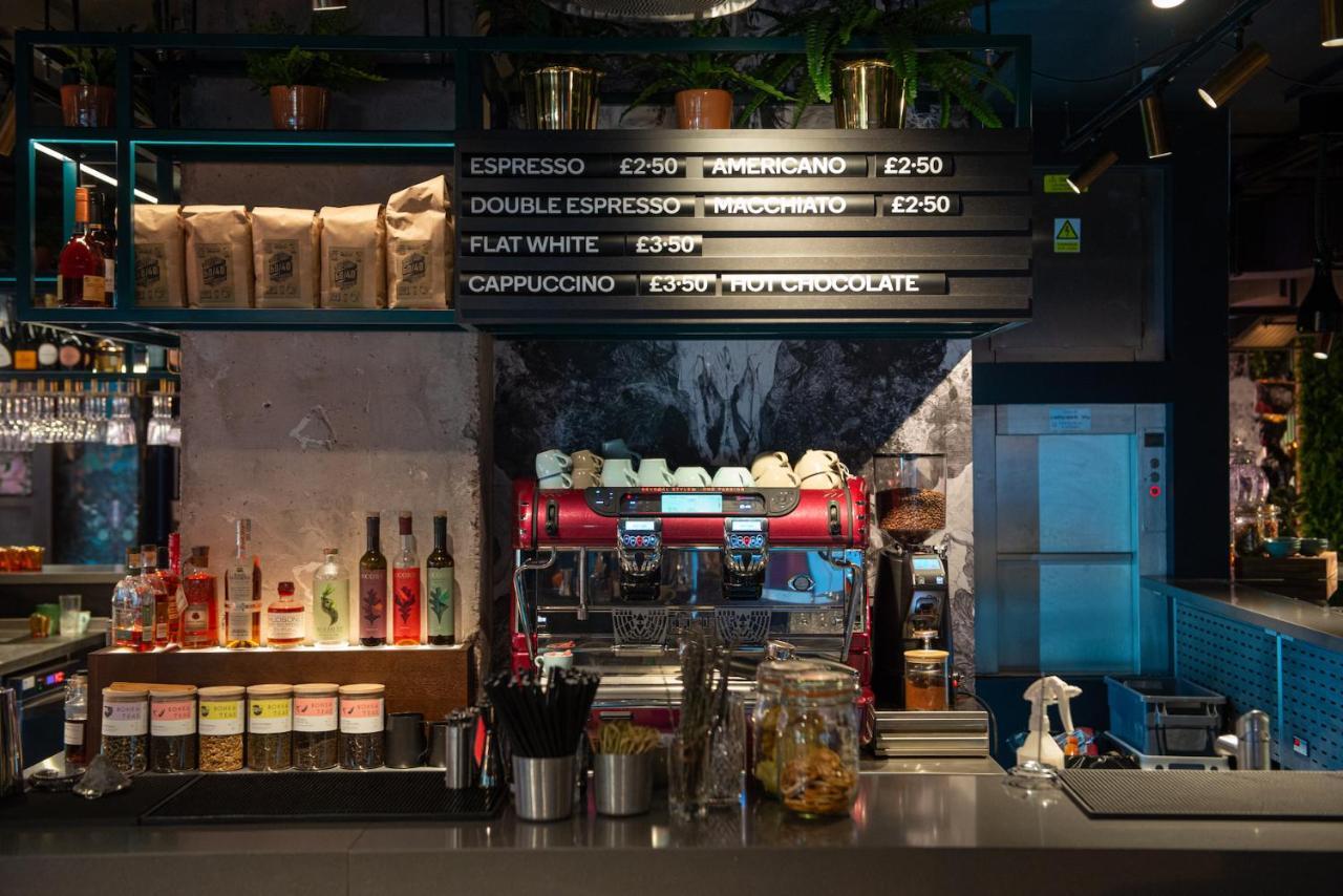 Yotel Manchester Deansgate Exterior foto Menu board in a coffee shop